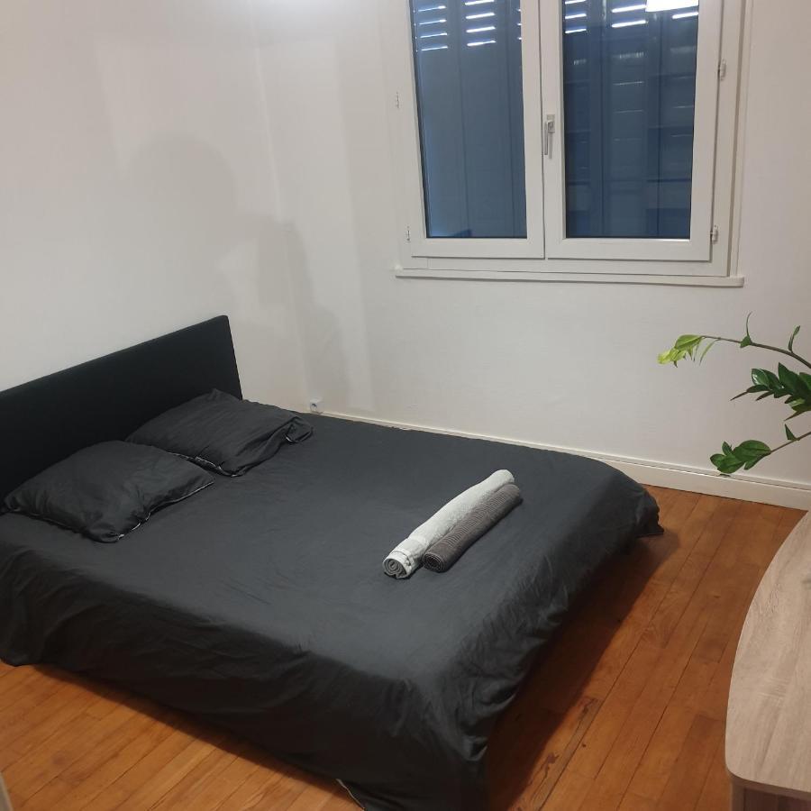 Appartement 2 Chambres Proche Gare 브장송 외부 사진